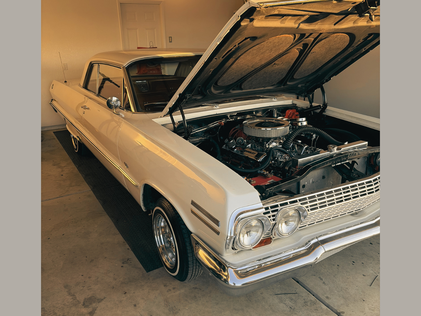 Chevy Impala Hardtop (White)